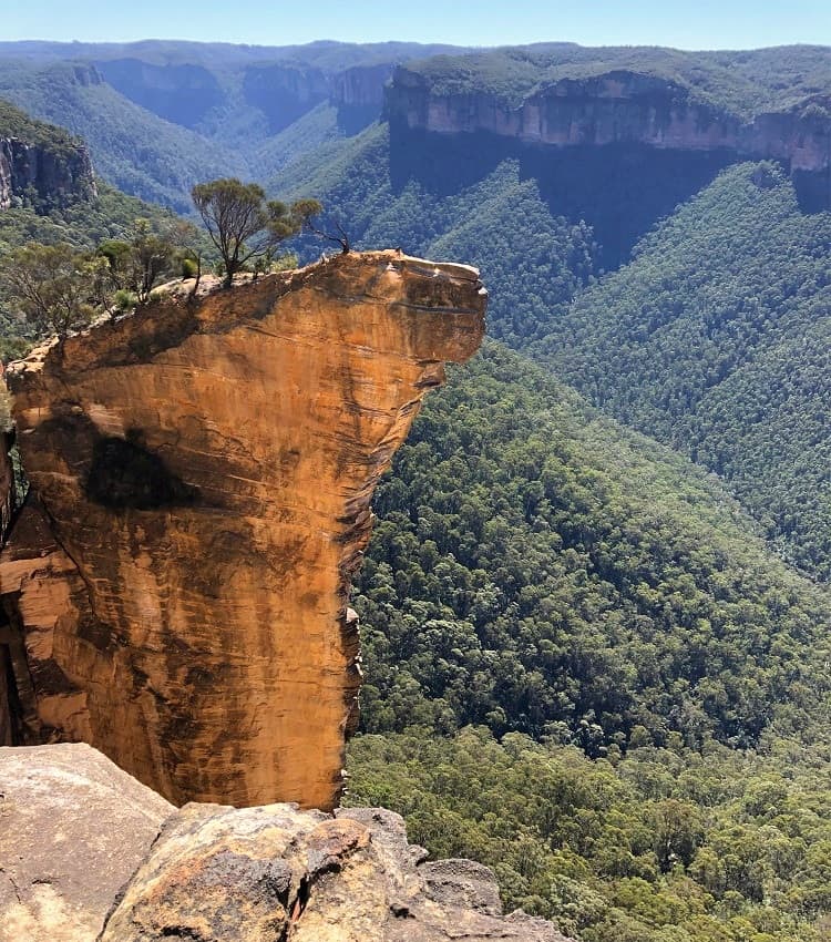 Hanging Rock Track