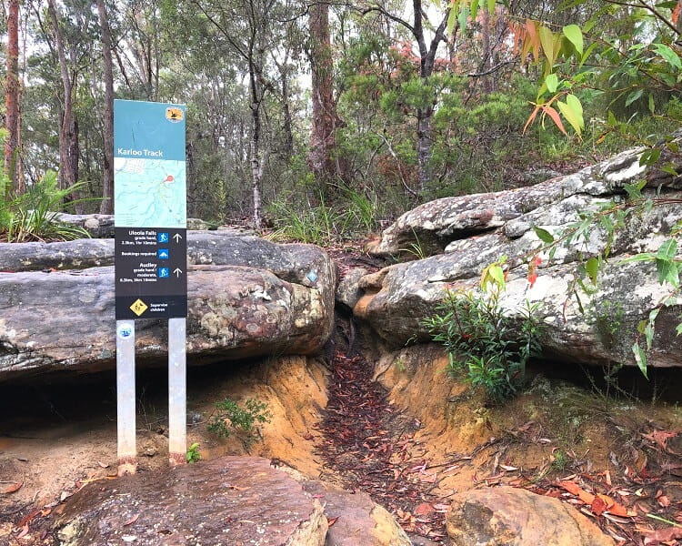 Karloo Track to Uloola Falls signpost