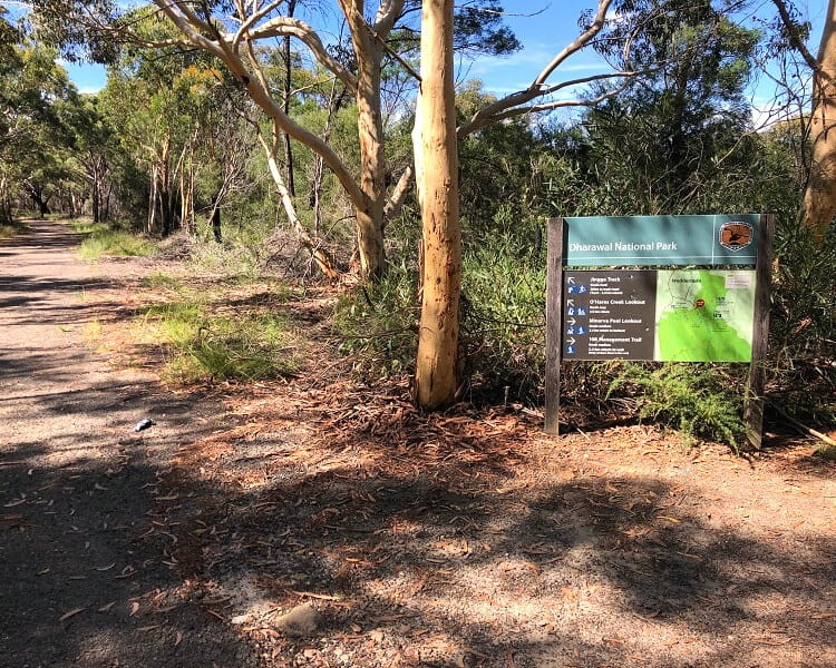 Jingga Track signpost