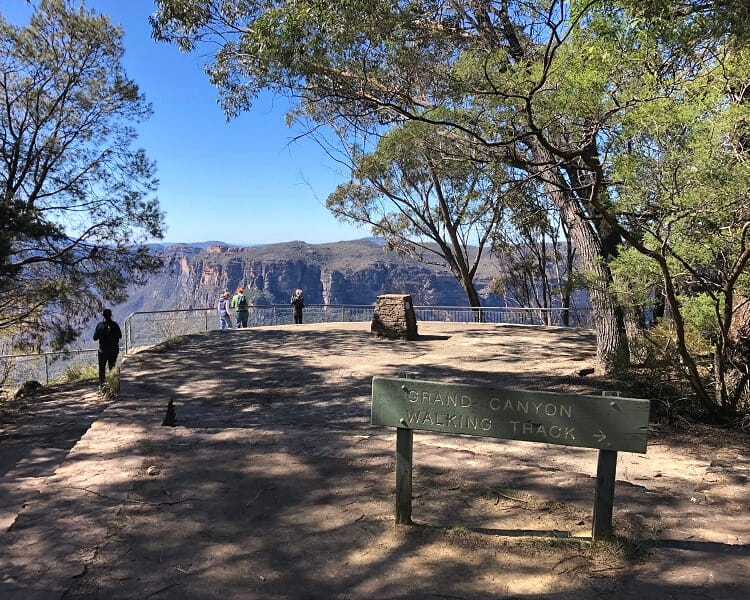 Start of the Grand Canyon Walk at Evans Lookout