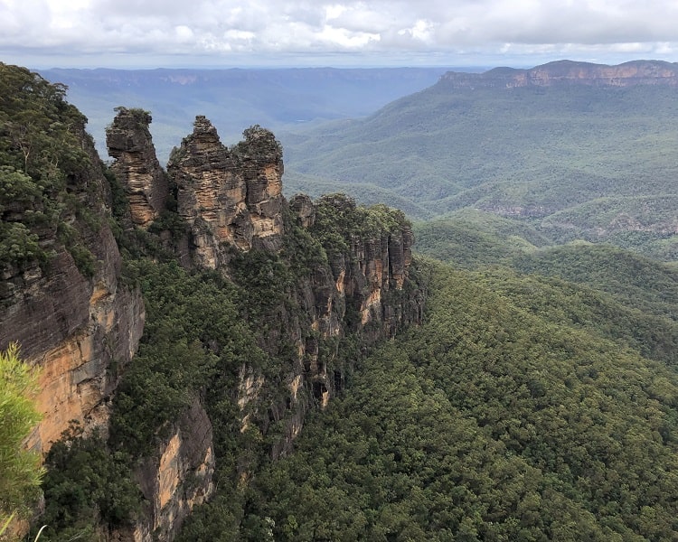 Three Sisters in the Blue Mountains