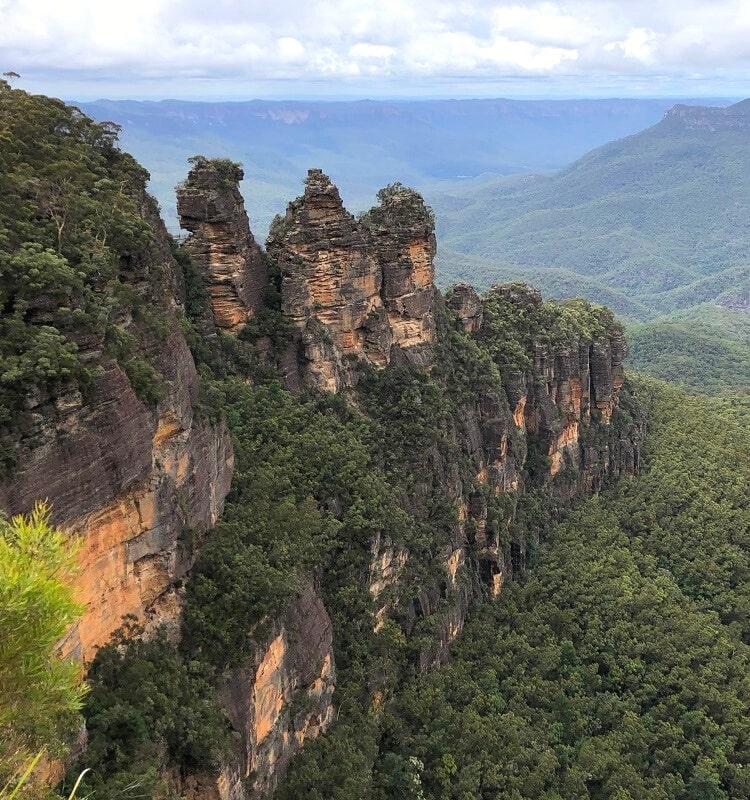The Three Sisters as seen from Echo Point