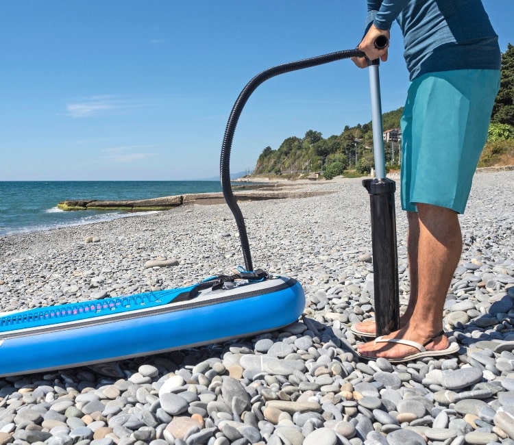 Inflatable SUP with pump