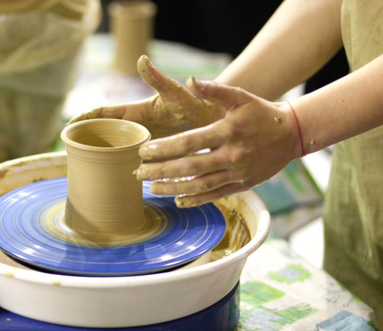 Evening pottery class in Sydney