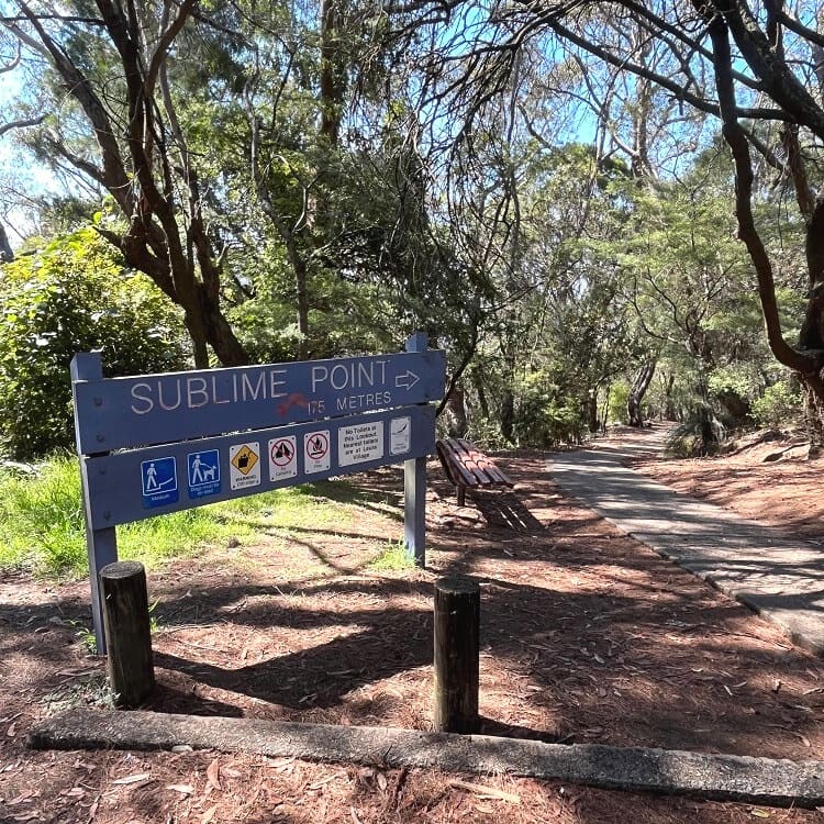 Start of the Sublime Point Walking Track