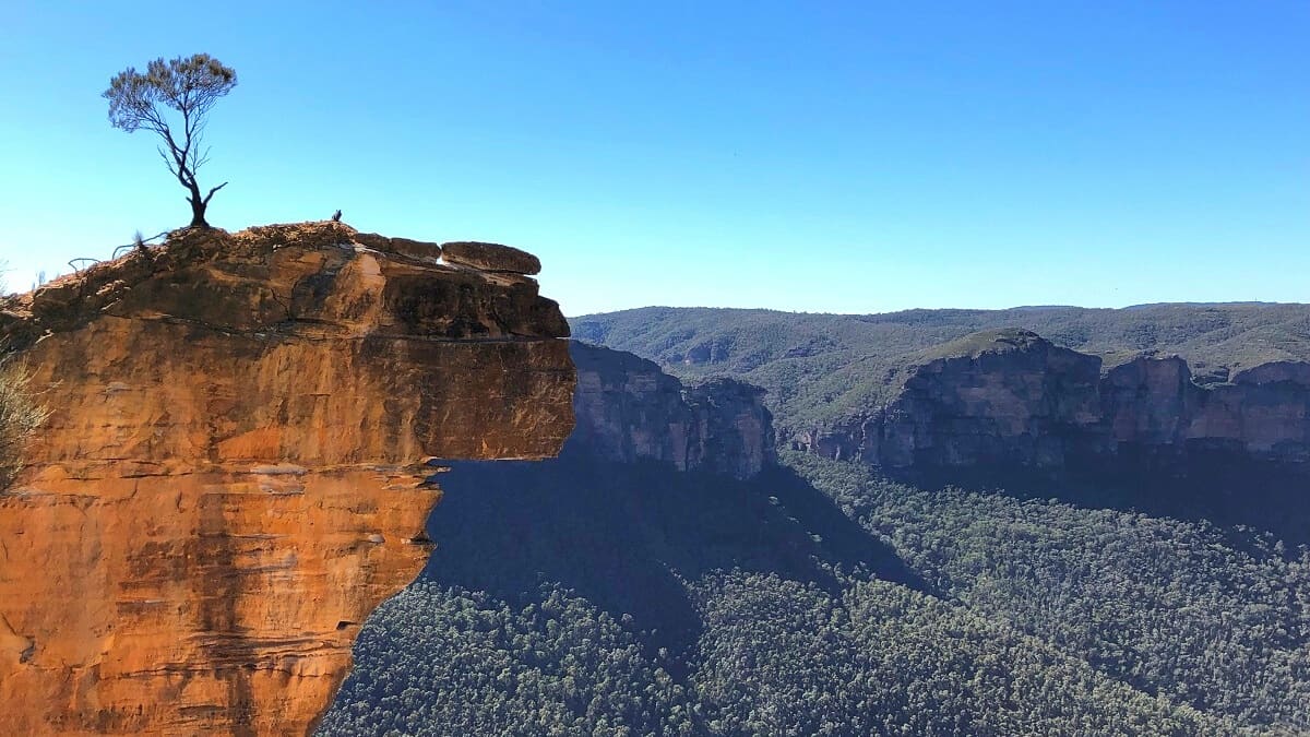 Hanging Rock and the Baltzer Lookout in the Blue Mountains