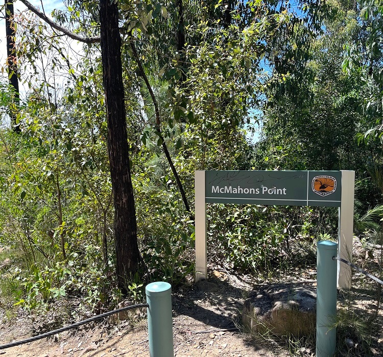 Start of the McMahons Point walking track