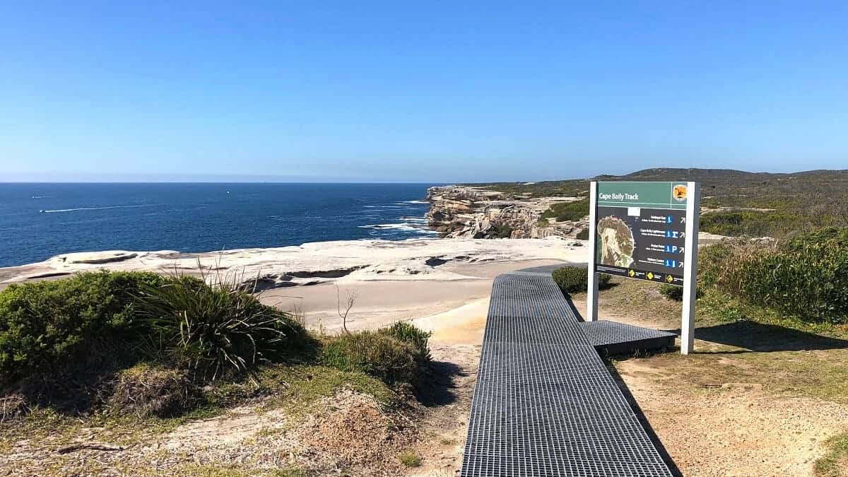 Cape Baily Track to the Cape Baily Lighthouse
