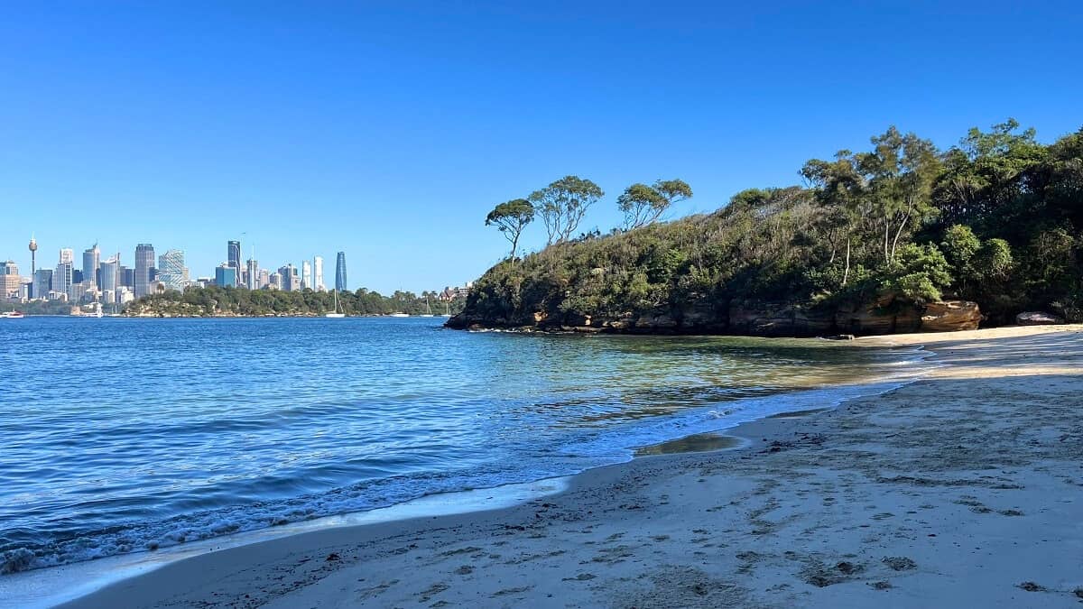 Taronga Zoo Wharf to Sirius Cove Reserve Walk