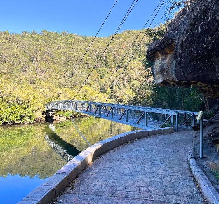 Footbridge over Cockle Creek
