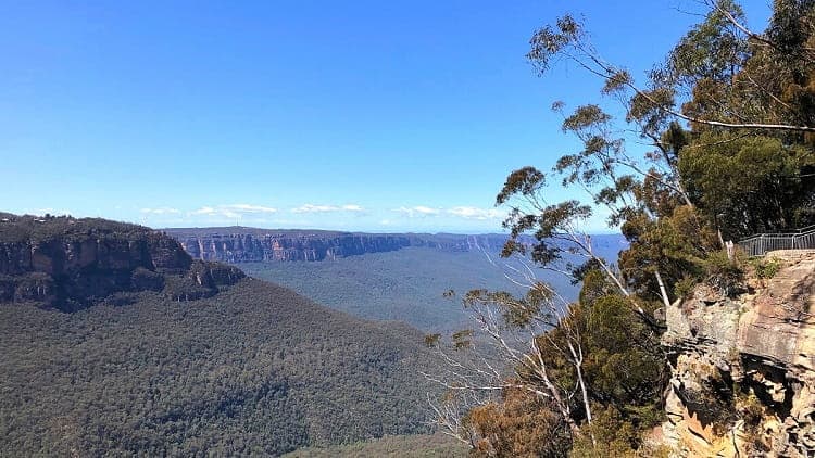 Dardanelles Pass Circuit Walk in Katoomba