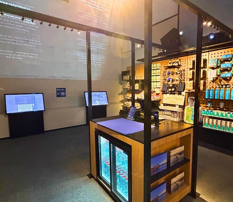 BridgeMuseum souvenir shop