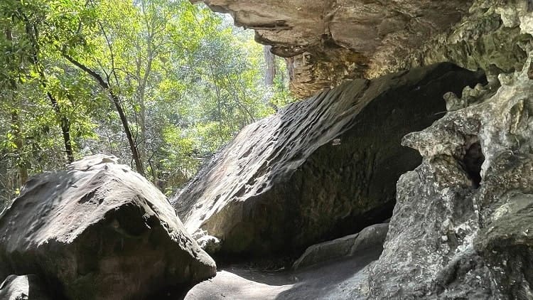 Palona Cave Walk