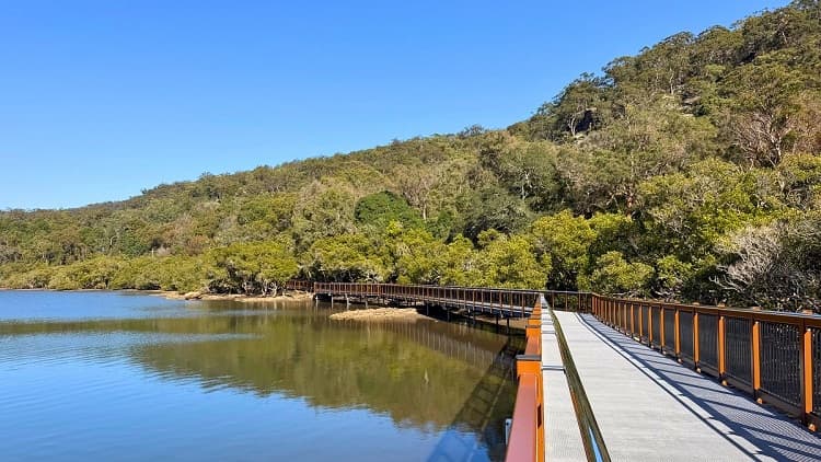 Kangaroo Point to Brooklyn Boardwalk