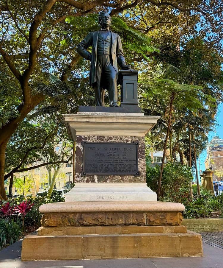 Statue of Thomas Sutcliffe Mort