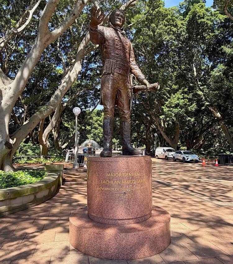 Statue of Major General Lachlan Macquarie