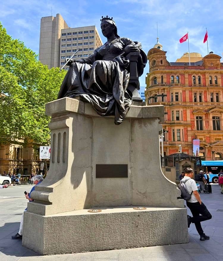 Statue of Queen Victoria at the QVB